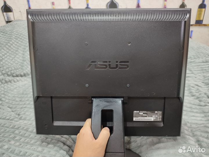 Монитор Asus