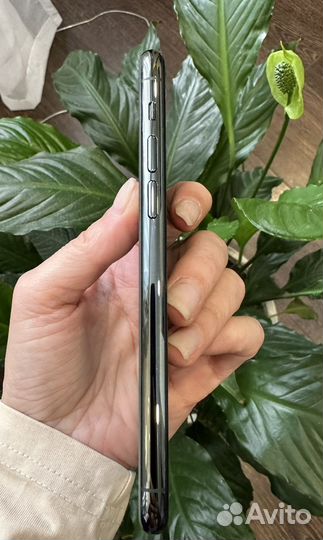 iPhone 11 Pro, 64 ГБ