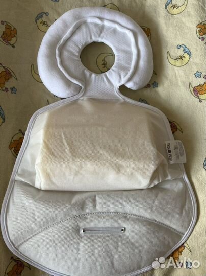 Вставка Chicco для новорожденных в автокресло