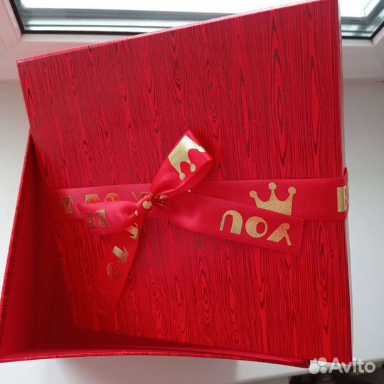 Коробка подарочная