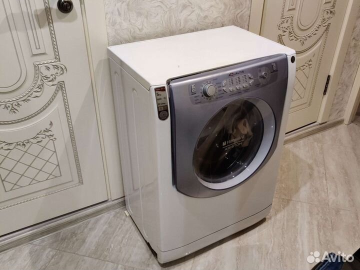 Стиральная машина бу hotpoint Ariston на запчясти
