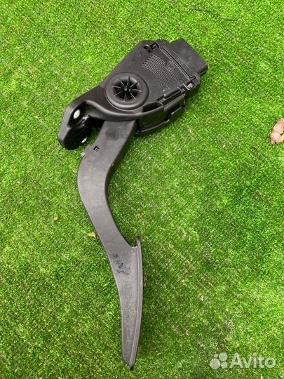 Педаль газа Suzuki Grand Vitara/Escudo TDB4 TD94