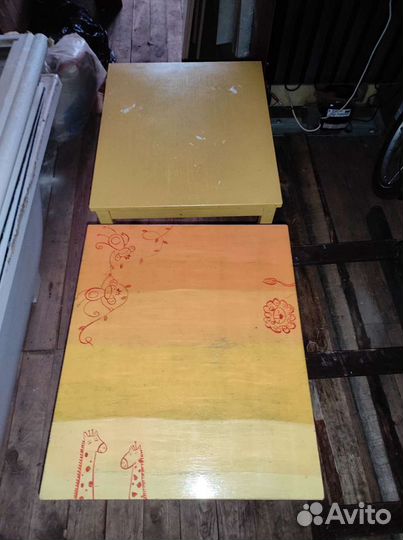 Детский столик