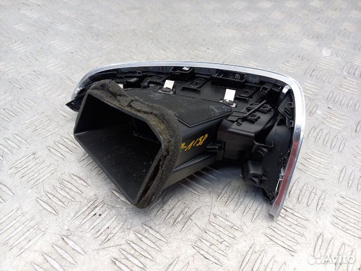 Дефлектор воздушный правый Ford Focus 3 MK3 2.0