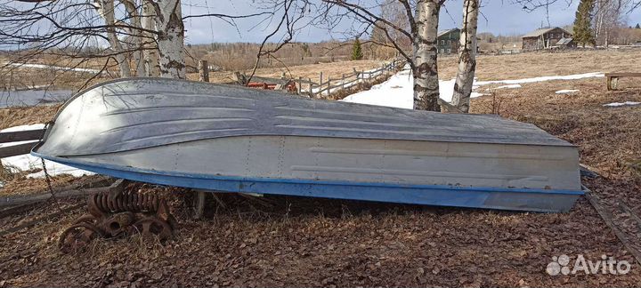 Продам лодку Казанка 5м2
