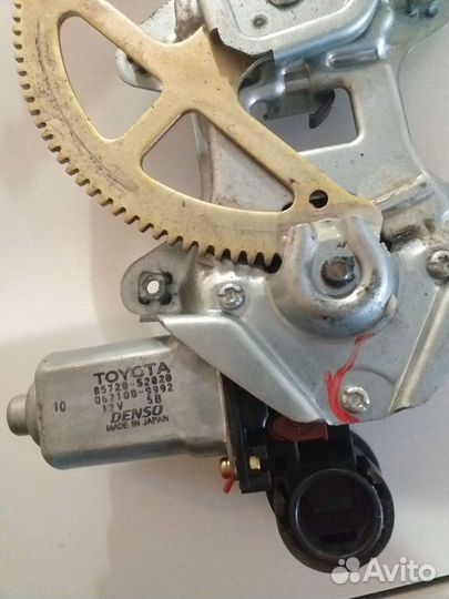 Стеклоподъемник toyota