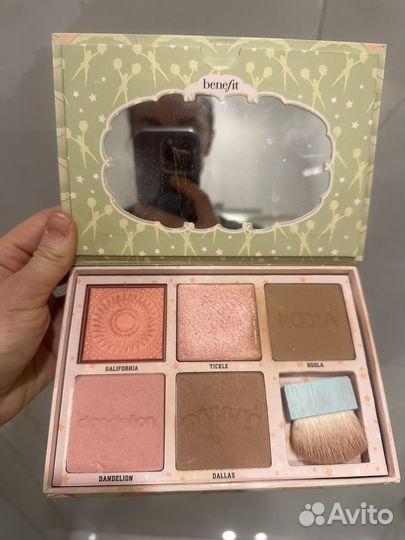 Benefit палетка