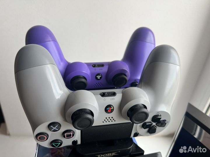 Sony PS4 Fat в черном цвете + подписка ps plus