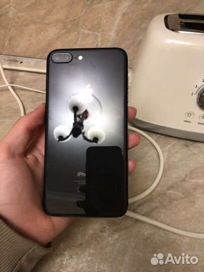 iPhone 8 Plus, 64 ГБ