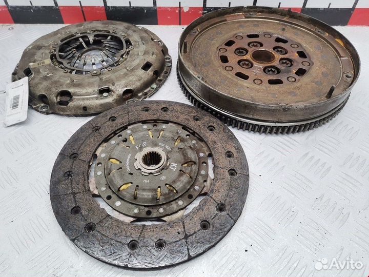 Маховик (демпфер сцепления) для Opel Zafira B