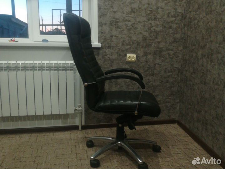 Компьютерное кресло