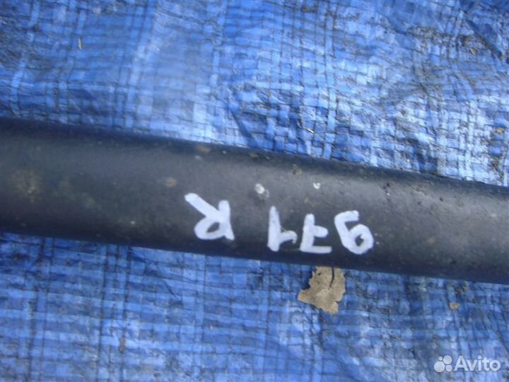 Торсион правый Mitsubishi Pajero V11V 1996