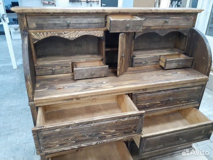 Мастер по изготовлению мебели из массива дерева