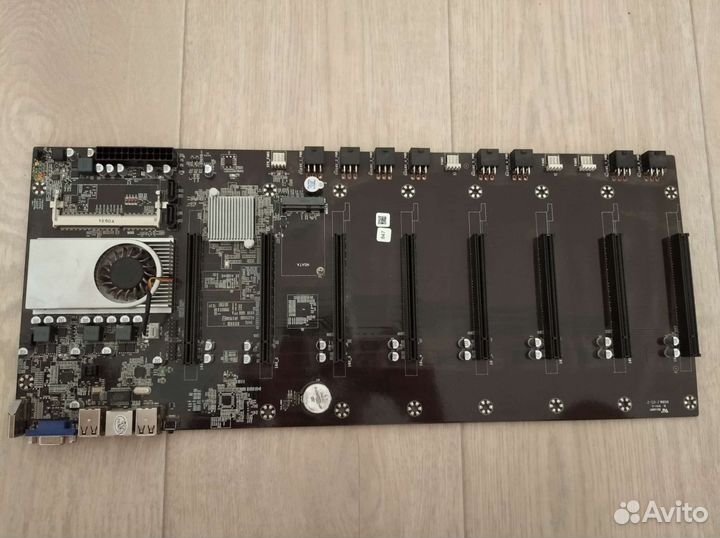 Материнская плата