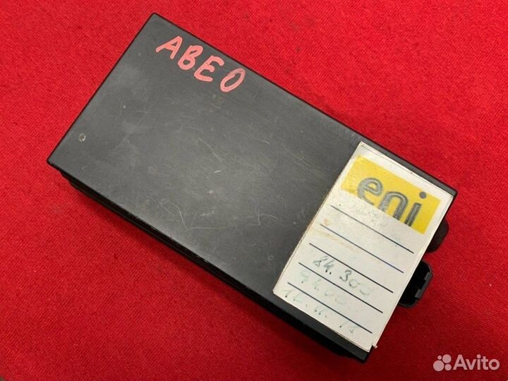 Крышка блока предохранителей Chevrolet Aveo T250