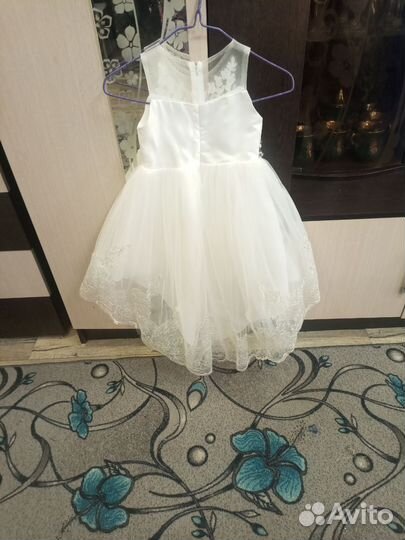 Праздничное платье для девочки 104 110