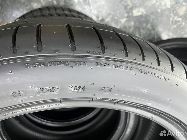 Pirelli P Zero 275/40 R21 и 315/35 R21 107Y