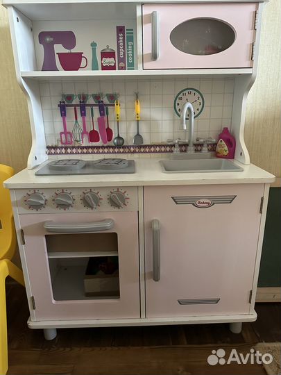 Детская деревянная кухня