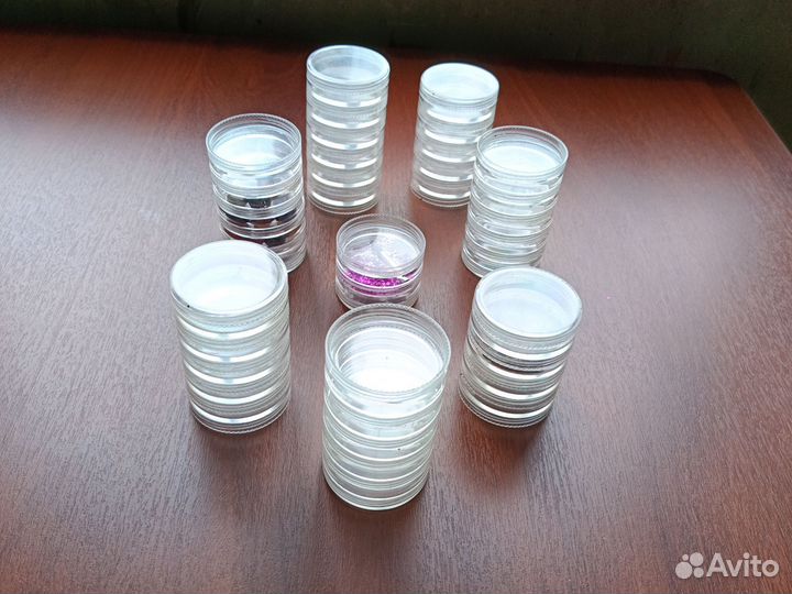 Контейнеры для хранения мелкой фурнитуры