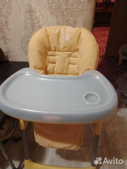 Стульчик для кормления