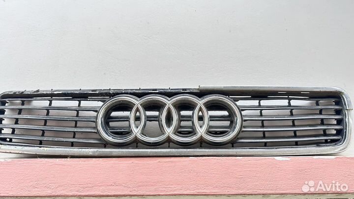 Решетка бампера audi a4b5