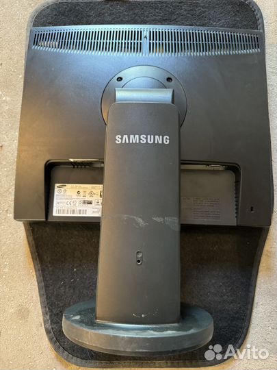 Монитор Samsung SyncMaster 943N б/у