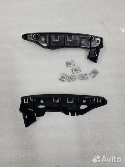 Кронштейн переднего бампера Citroen C4 B73