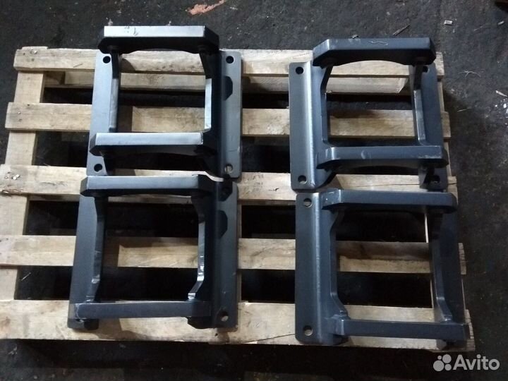 Защита катка(цепи) 20Y-30-31160 Komatsu PC200