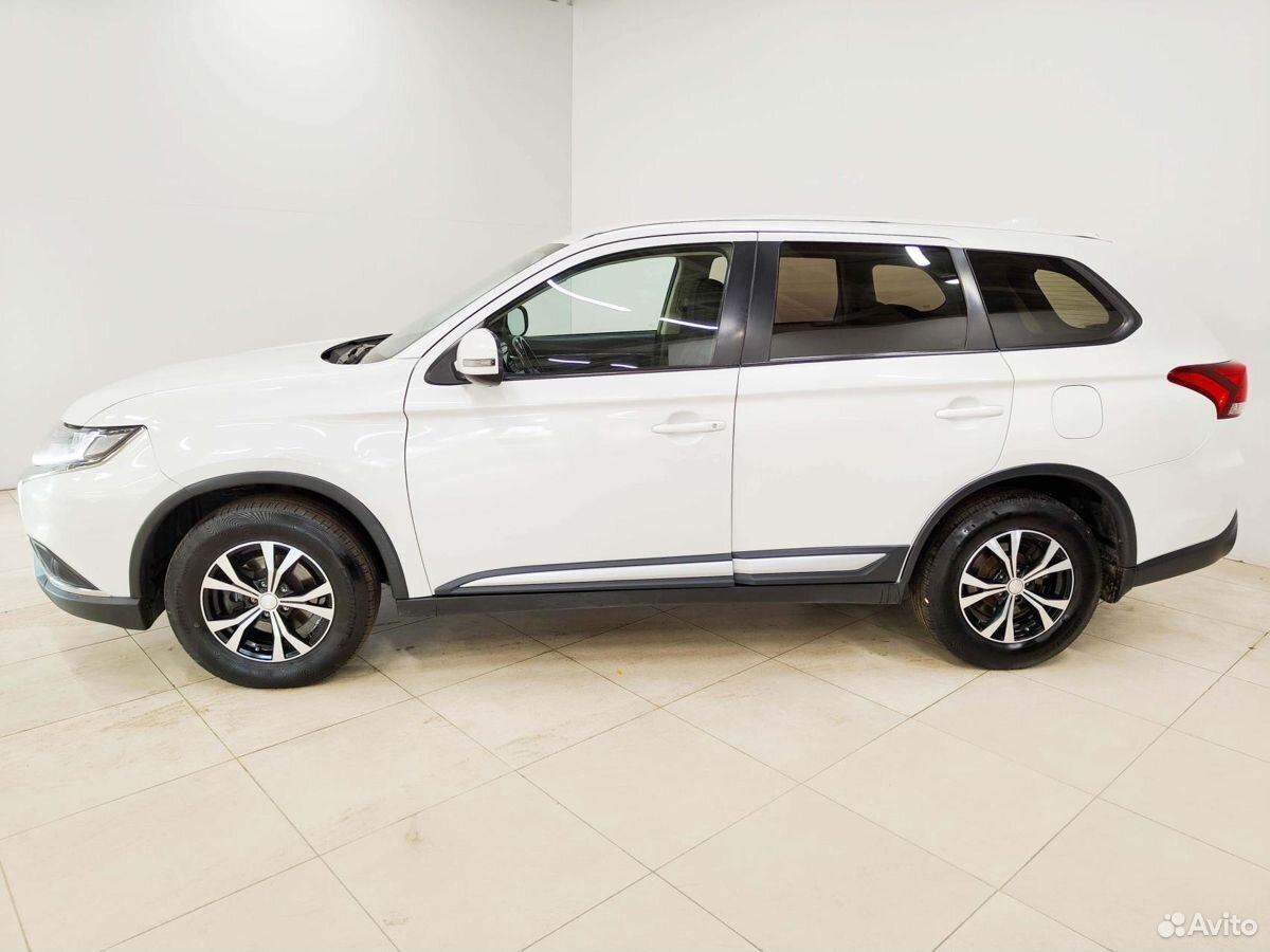 Mitsubishi Outlander 2.0 CVT, 2018, 239 133 км, фото 2