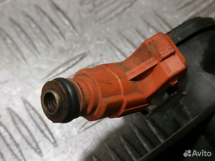 Форсунка двигателя Peugeot 307 2001 2008