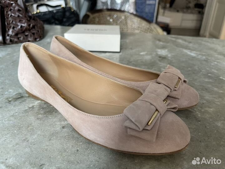 Балетки Salvatore Ferragamo Италия 37.7