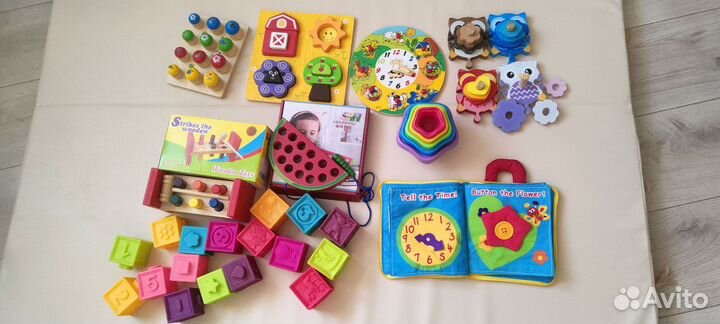 Игрушки для малышей пакетом