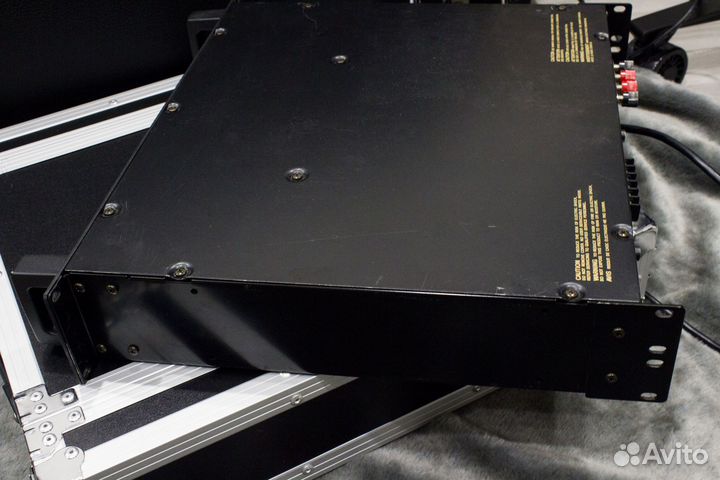 Концертный усилитель Звука Yamaha P1600