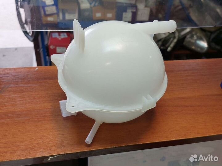 Расширительный бачок Фольксваген Поло, Рапид