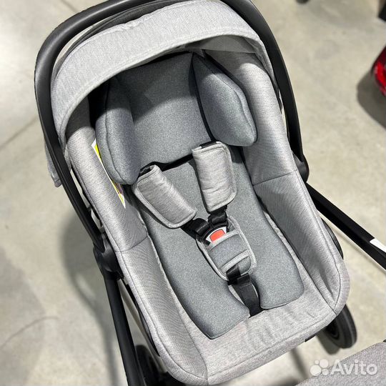 Коляска 3 в 1 и 2 в 1 новая