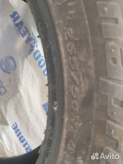 Hankook Dynapro HP2 RA33 265/50 R20