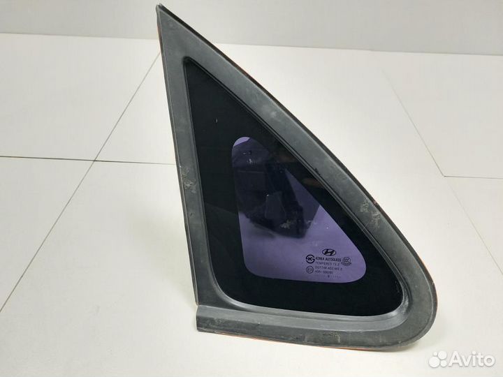 Стекло кузовное глухое заднее левое Hyundai