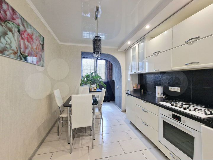 2-к. квартира, 58 м², 7/10 эт.