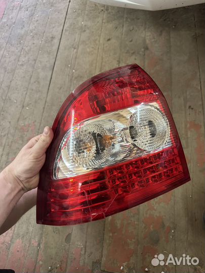 Фонарь задний левый лада приора 2