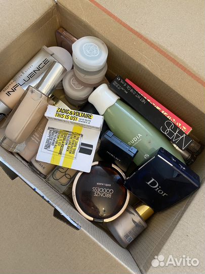 Набор косметики пакетом
