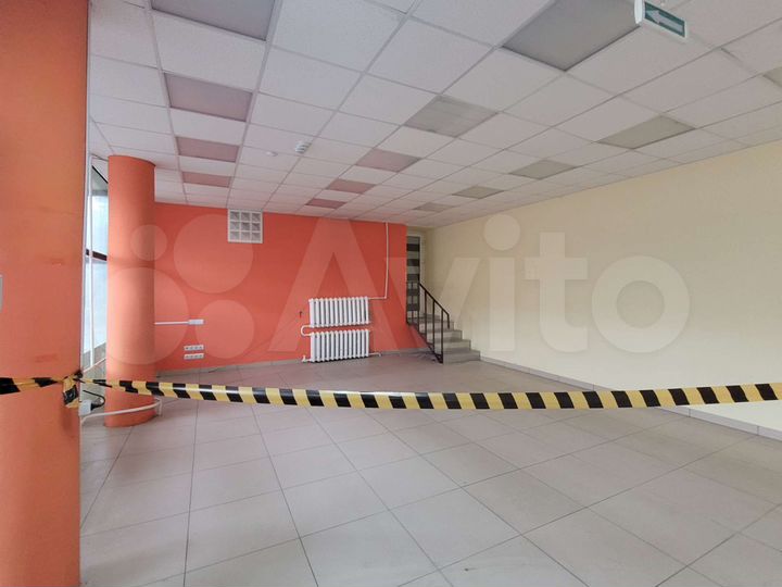 Свободного назначения, 290 м²