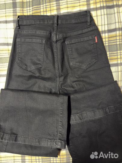 Джинсы широкие