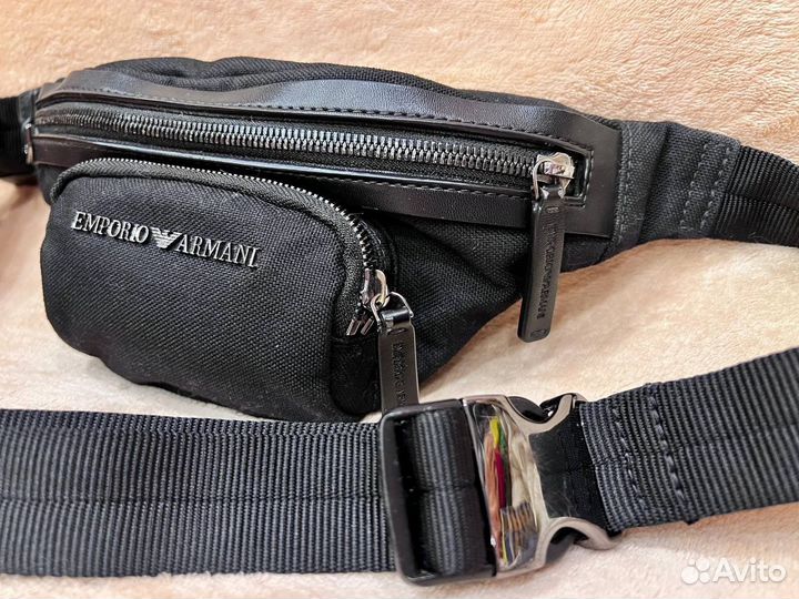 Сумка на пояс Emporio Armani