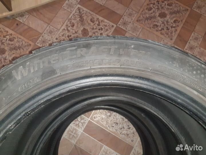 Kumho WinterCraft WP71 225/40 R17 и 245/40 R17 95V