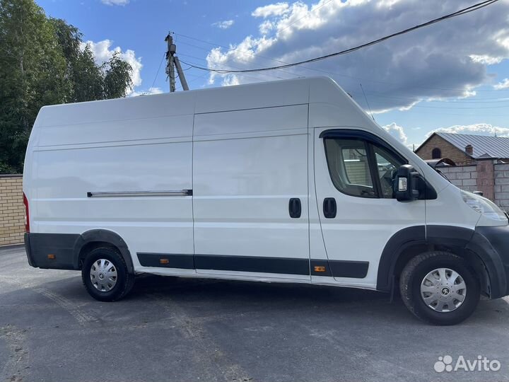 Peugeot Boxer цельнометаллический, 2012