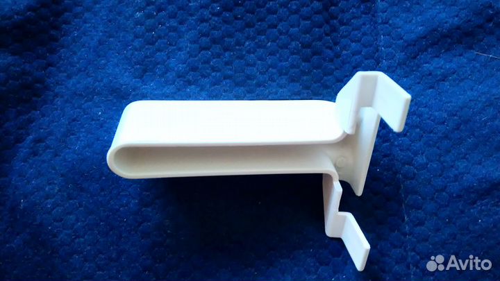 Стинол 107 ограничитель на дверную полку