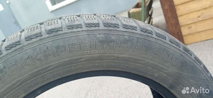 Nokian Tyres Hakkapeliitta R2 215/60 R17