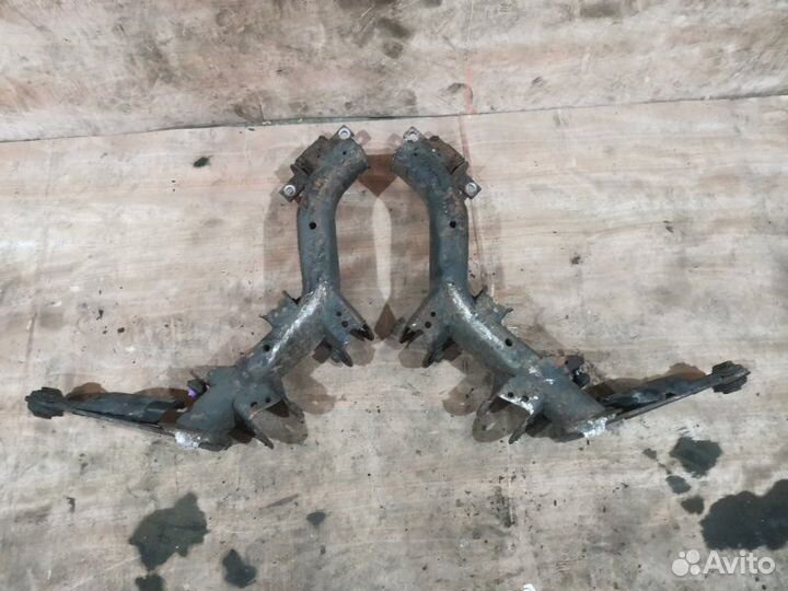 Рычаг задний Honda Cr-V 2.0 R20A 2011