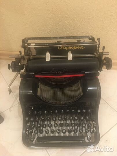 Олимпия печатная механическая машинка