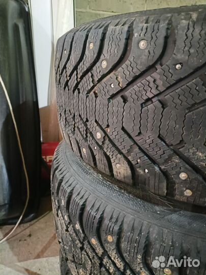 Goodyear UltraGrip 500 255/55 R18 109H